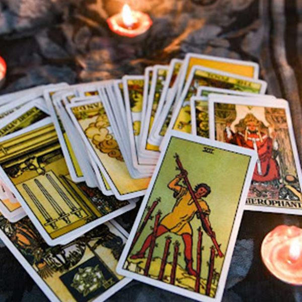 Obtén Respuestas Claras y Transformadoras con una Lectura de Tarot Personalizada Conéctate con la sabiduría ancestral y recibe guía espiritual directa sobre amor, trabajo y protección. Reserva tu consulta ahora y empieza tu camino hacia la claridad y la confianza.